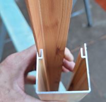 zakrytí montážního rastru u špalety okna